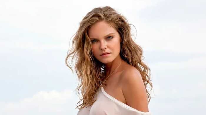 Jessica Perez was photographed by Bjorn Iooss in Panama.